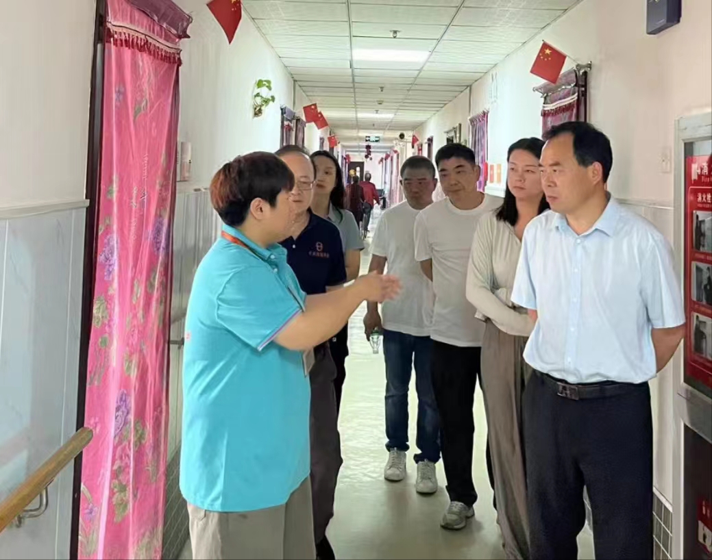 千禾新闻 | 湖北襄阳国家高新区社会事务局一行到千禾连锁养老参观调研